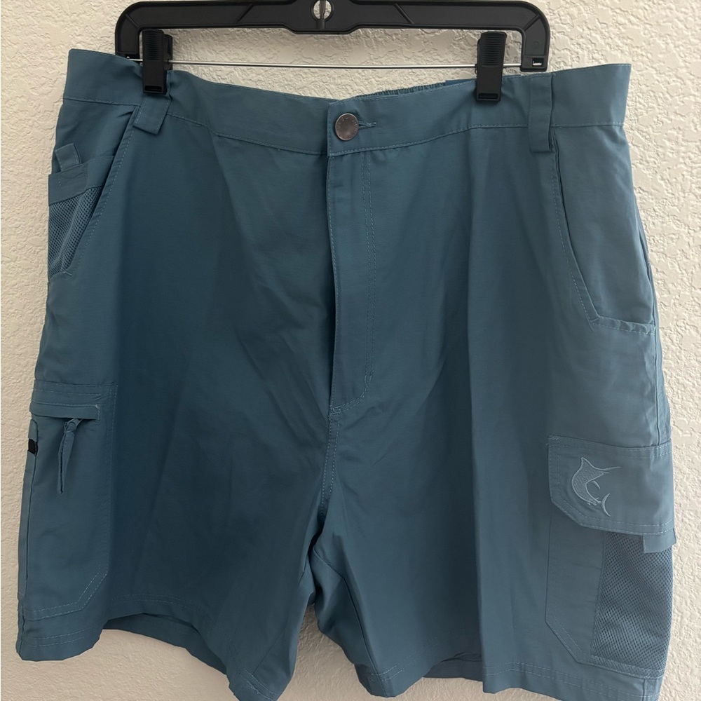 NWT Blue Reel Legends Cargo Shorts